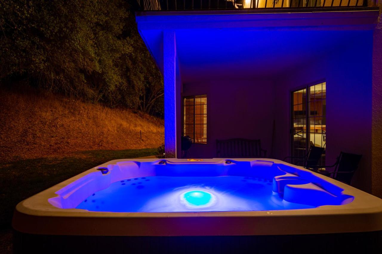 Mountain Majesty With Hot Tub, Pool Table, Generator, Ev Hookup Villa Oakhurst Exterior photo
