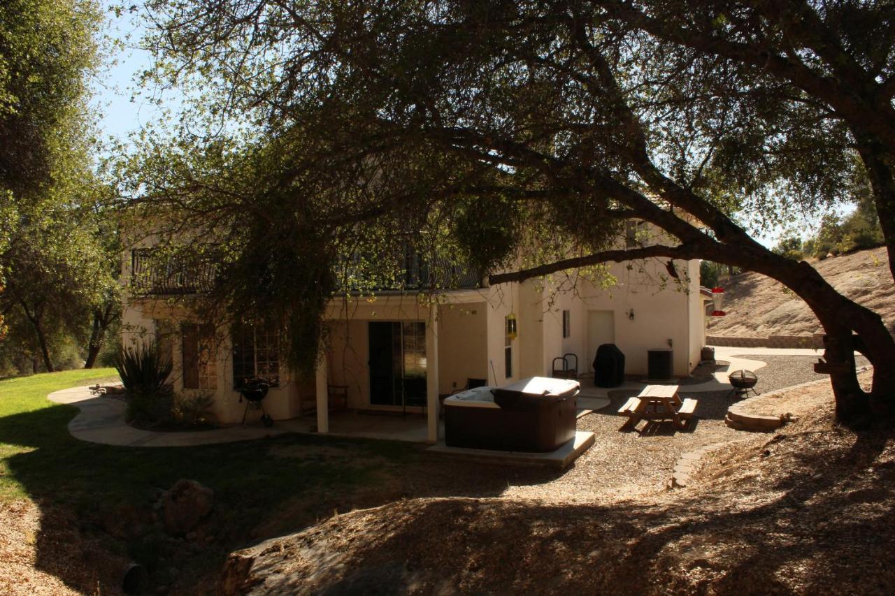 Mountain Majesty With Hot Tub, Pool Table, Generator, Ev Hookup Villa Oakhurst Exterior photo
