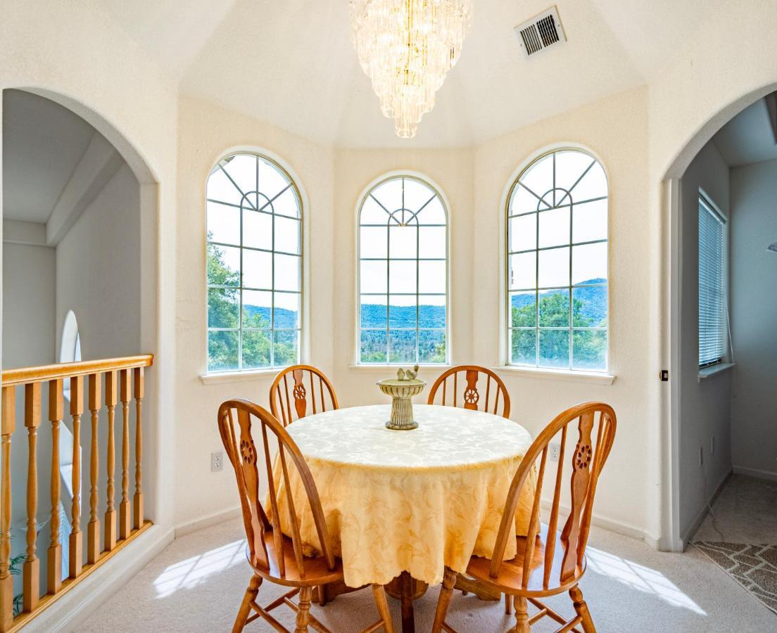 Mountain Majesty With Hot Tub, Pool Table, Generator, Ev Hookup Villa Oakhurst Exterior photo