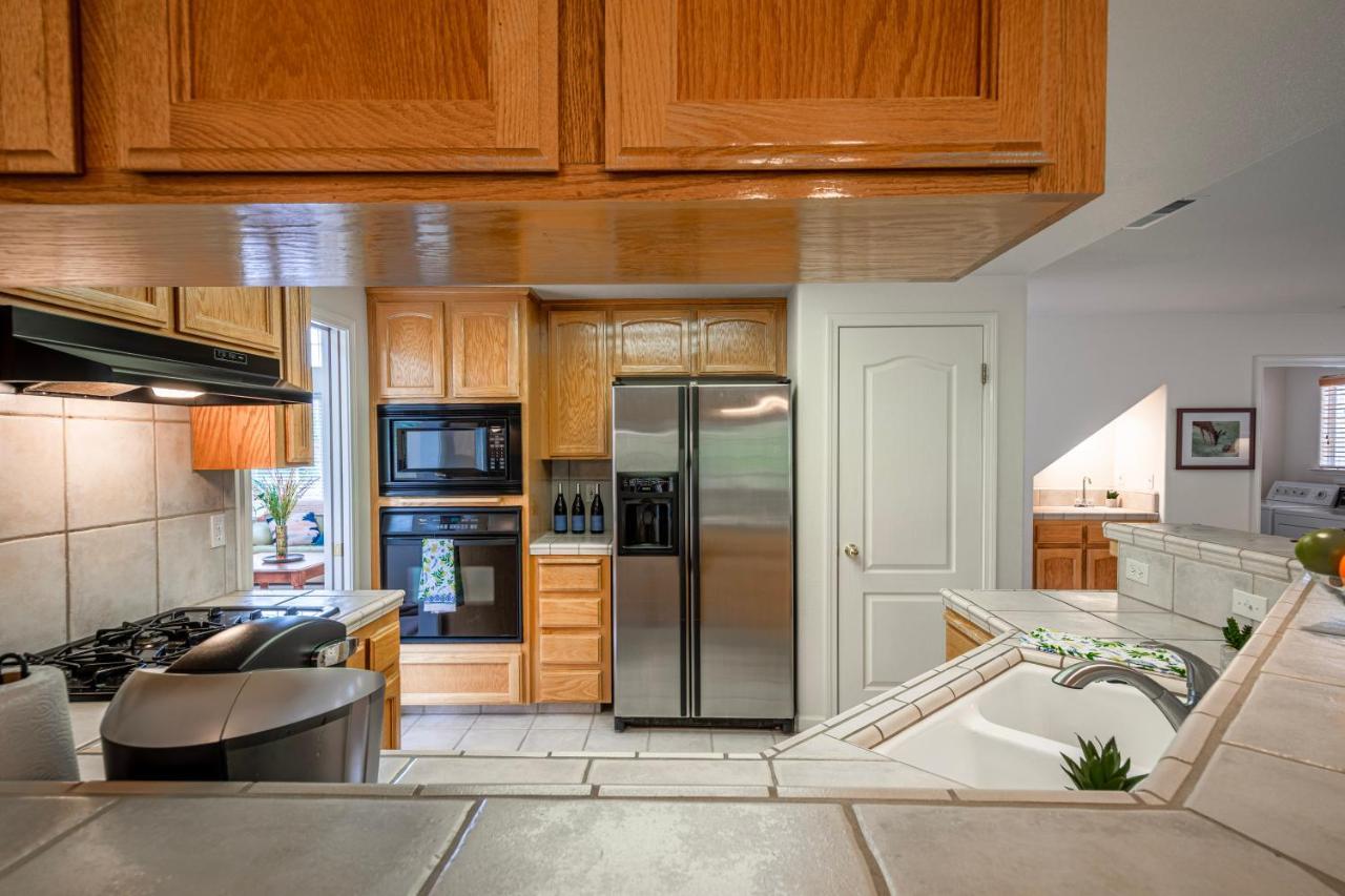 Mountain Majesty With Hot Tub, Pool Table, Generator, Ev Hookup Villa Oakhurst Exterior photo